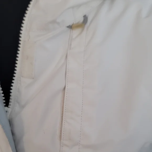 Columbia Women's White and Light Blue Ski Jacket - Picture 4 of 16